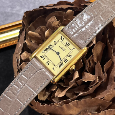 7階TiCTACヴィンテージウォッチ カルティエ マストタンク