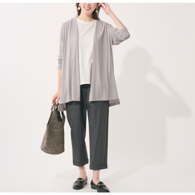 👗軽やかUVカット。落ち感シルエットが美しい シアーカーディガン👗
