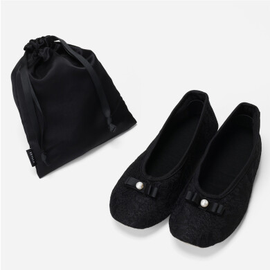 ✨オケージョンシーンにおすすめ。履き姿の美しさにこだわった携帯スリッパ✨