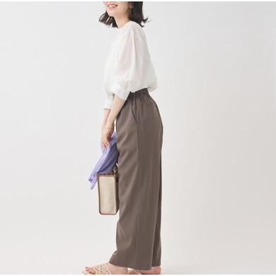 👗 【メディアで話題!】 雨や汚れをパッと弾く「すごナノ撥水」シリーズ イージータックワイドパンツ👗