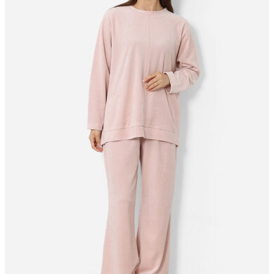 ✨静電気防止で冬も快適!肌に嬉しい綿混ベロアのリラックスウェア✨