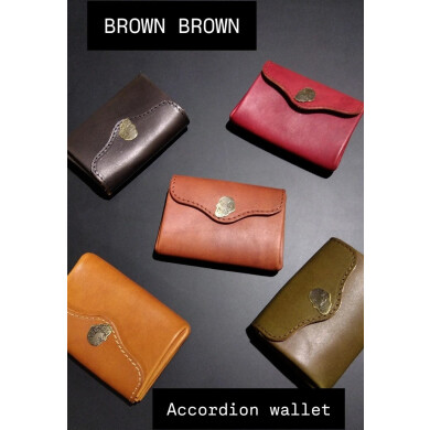 【BROWN　BROWN】アコーディオンウォレット