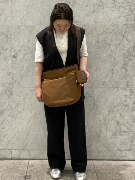 ラウンド型ショルダーバッグ『 25/23/DS+A』