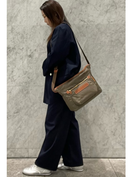 ナイロンショルダーバッグ『 05/4/4/DS』