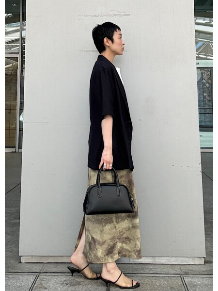 迷彩で大人カジュアル