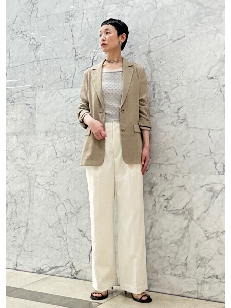 ドンゴロスジャケットキレイめコーデ