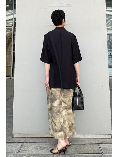 迷彩で大人カジュアル