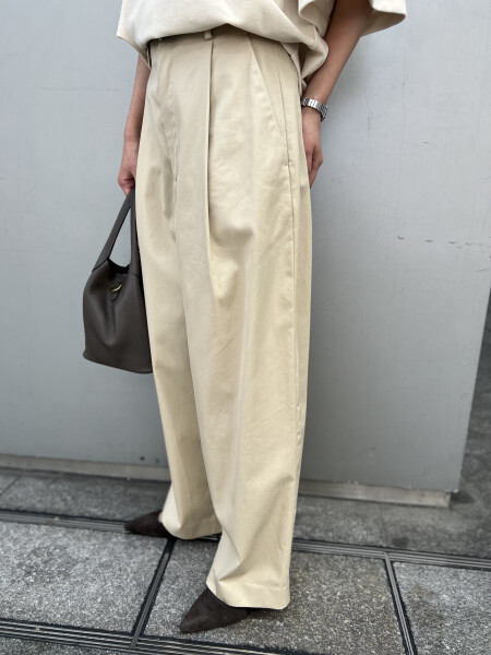 夏に嬉しい機能性あるトップスのご紹介