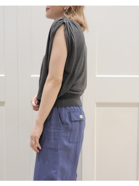 ドレープニットプルオーバー
